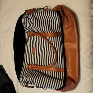 Weekender w Shoe Compartment